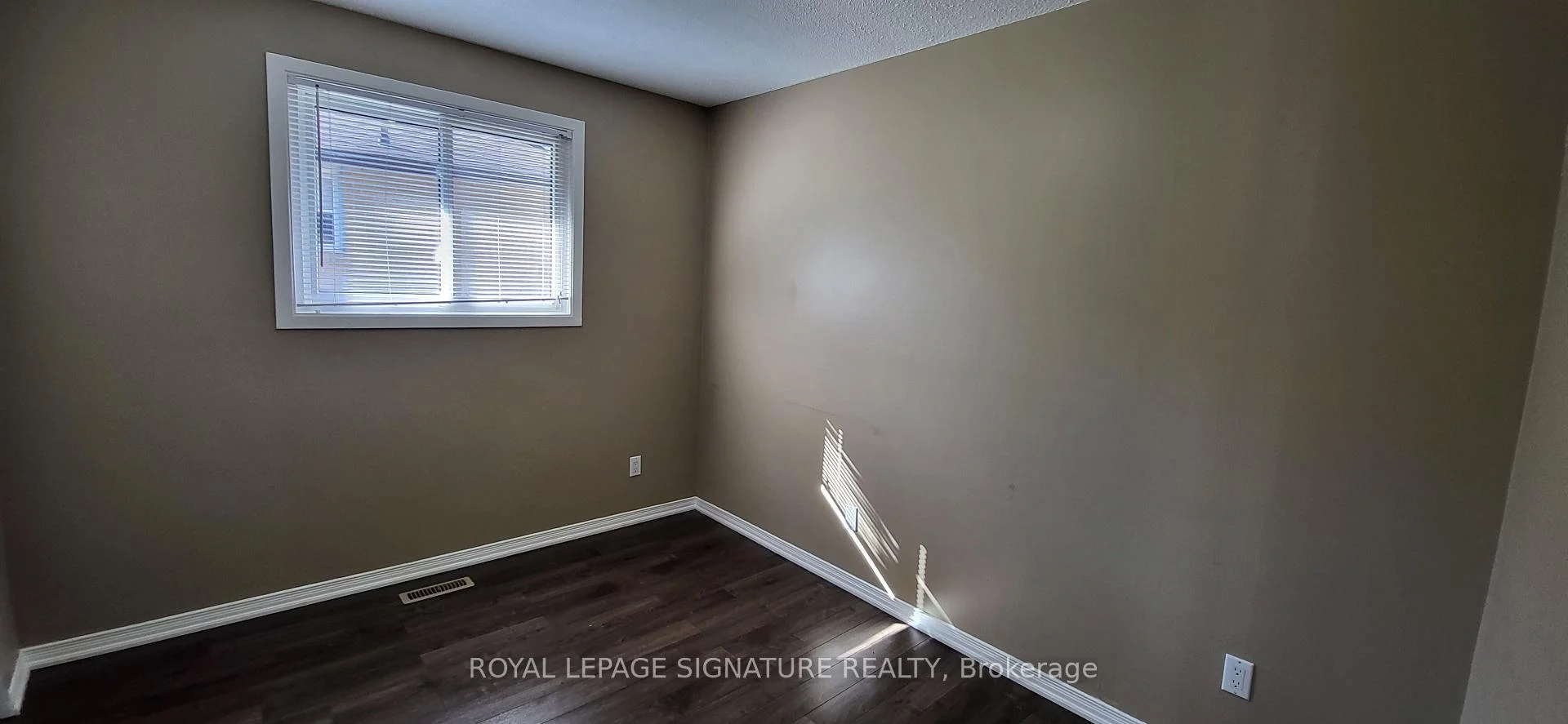 Photo 20 of 2706 Lundene Road, Mississauga, Clarkson — HOMEH