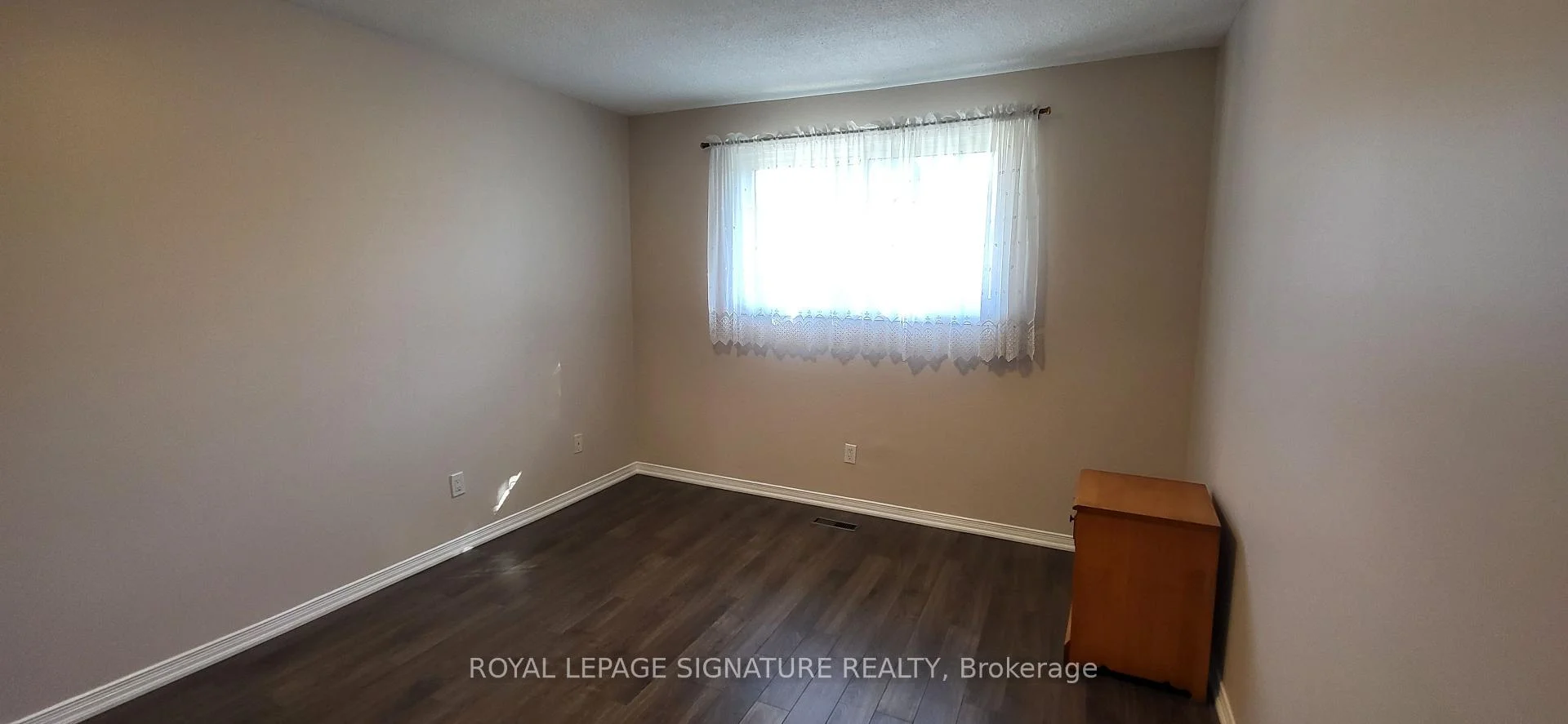 Photo 38 of 2706 Lundene Road, Mississauga, Clarkson — HOMEH