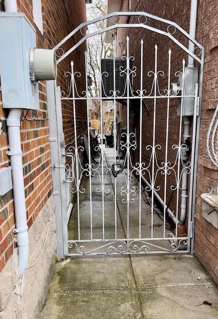 Photo 2 of Unit bsmt, 245 Floyd Avenue, Toronto, Danforth Village-East York — HOMEH