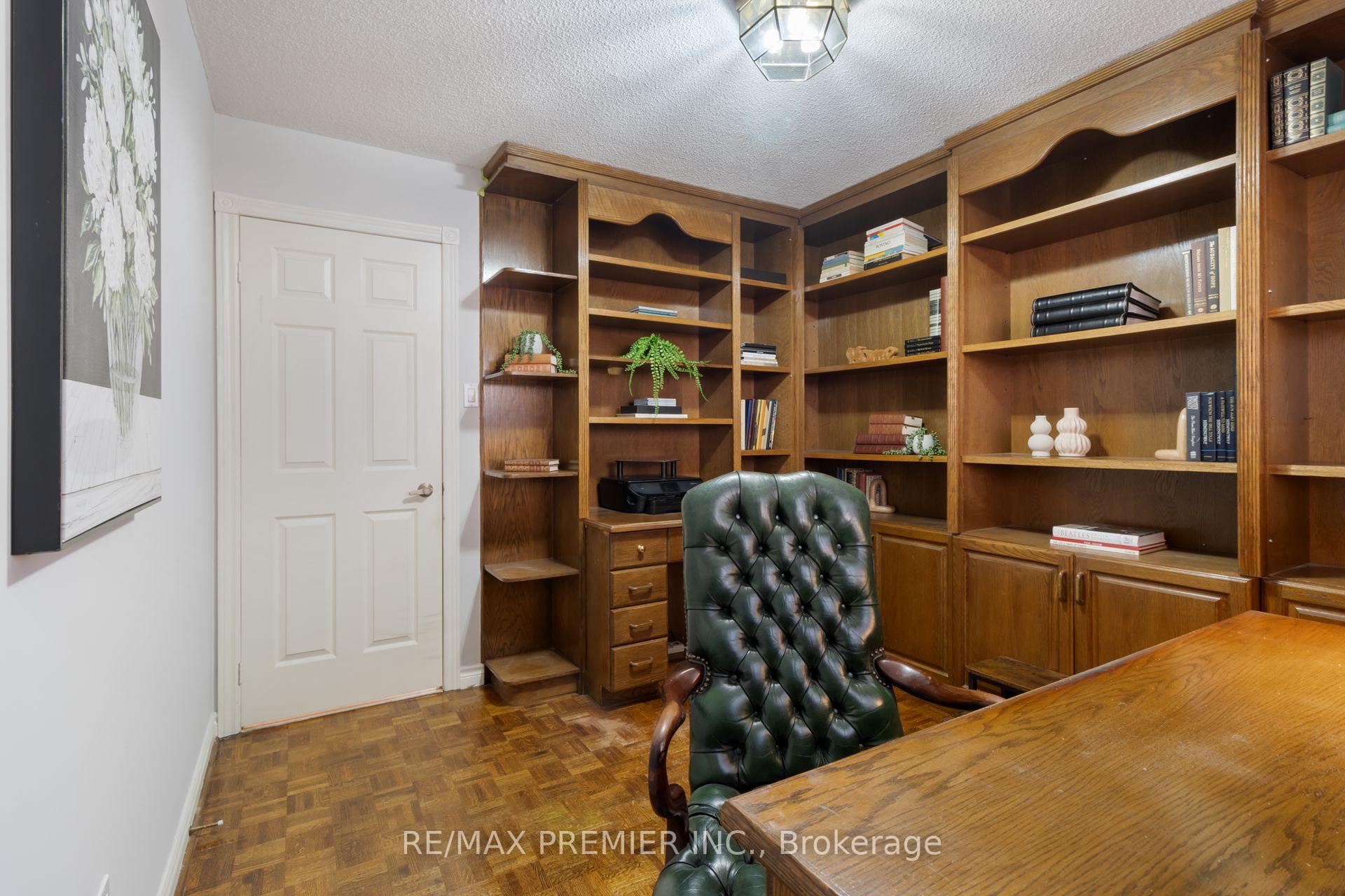 Photo 14 of 85 Calgary Gardens, Vaughan, Islington Woods — HOMEH