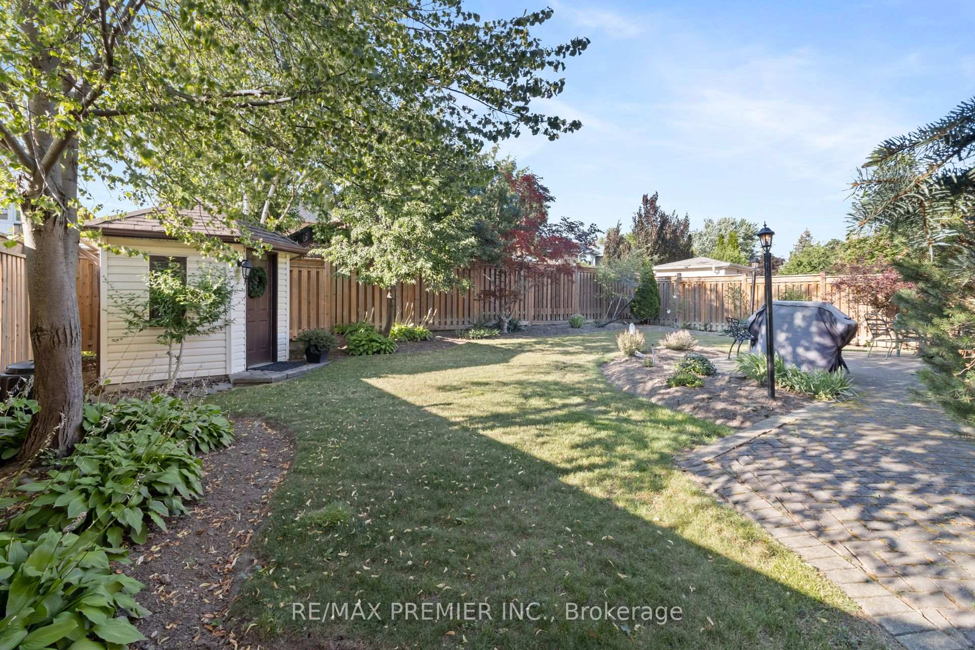 Photo 50 of 85 Calgary Gardens, Vaughan, Islington Woods — HOMEH