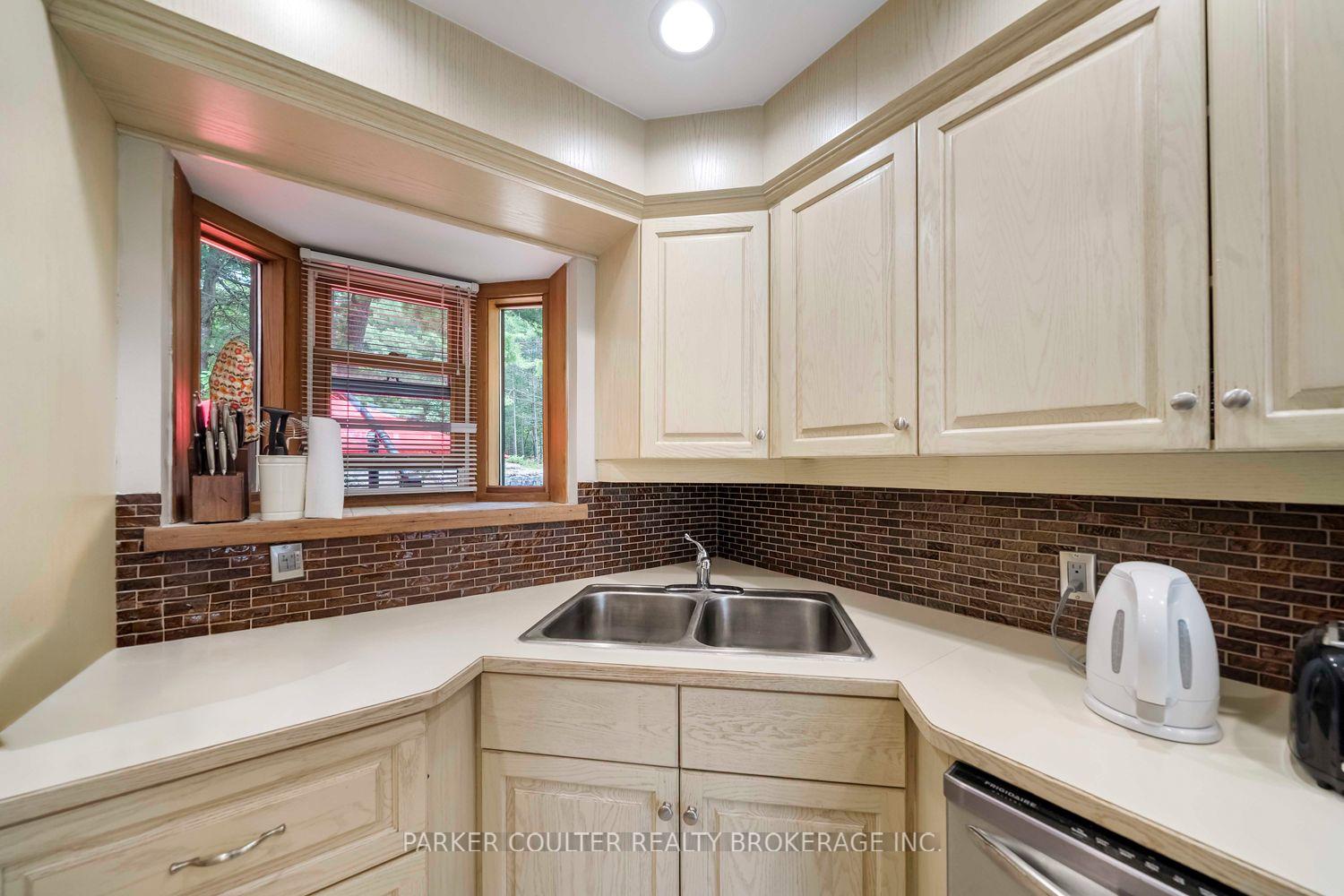 Photo 13 of 61 Oakridge Road S, McDougall — HOMEH