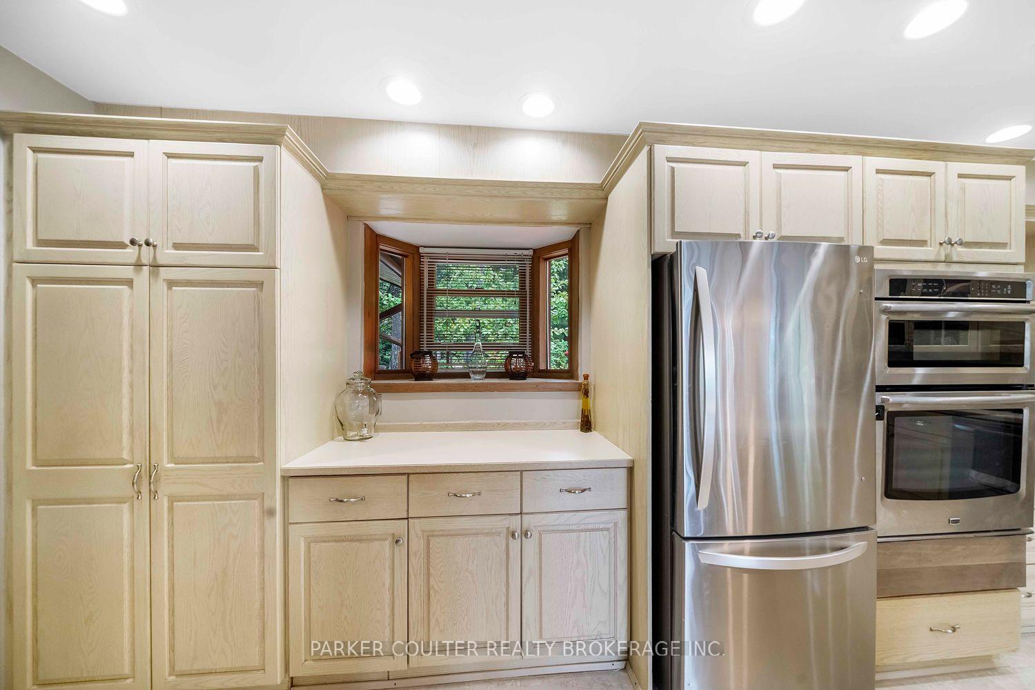 Photo 16 of 61 Oakridge Road S, McDougall — HOMEH