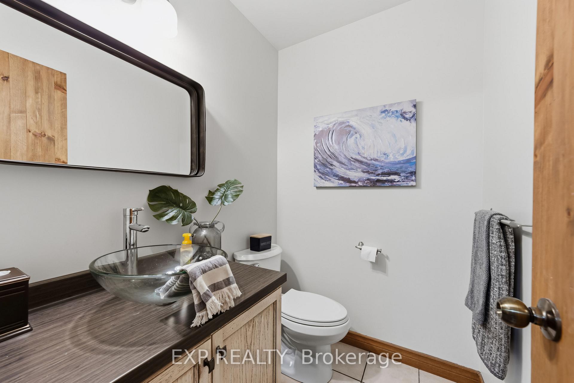 Photo 17 of 57 Valleyview Crescent, Thames Centre, Dorchester — HOMEH
