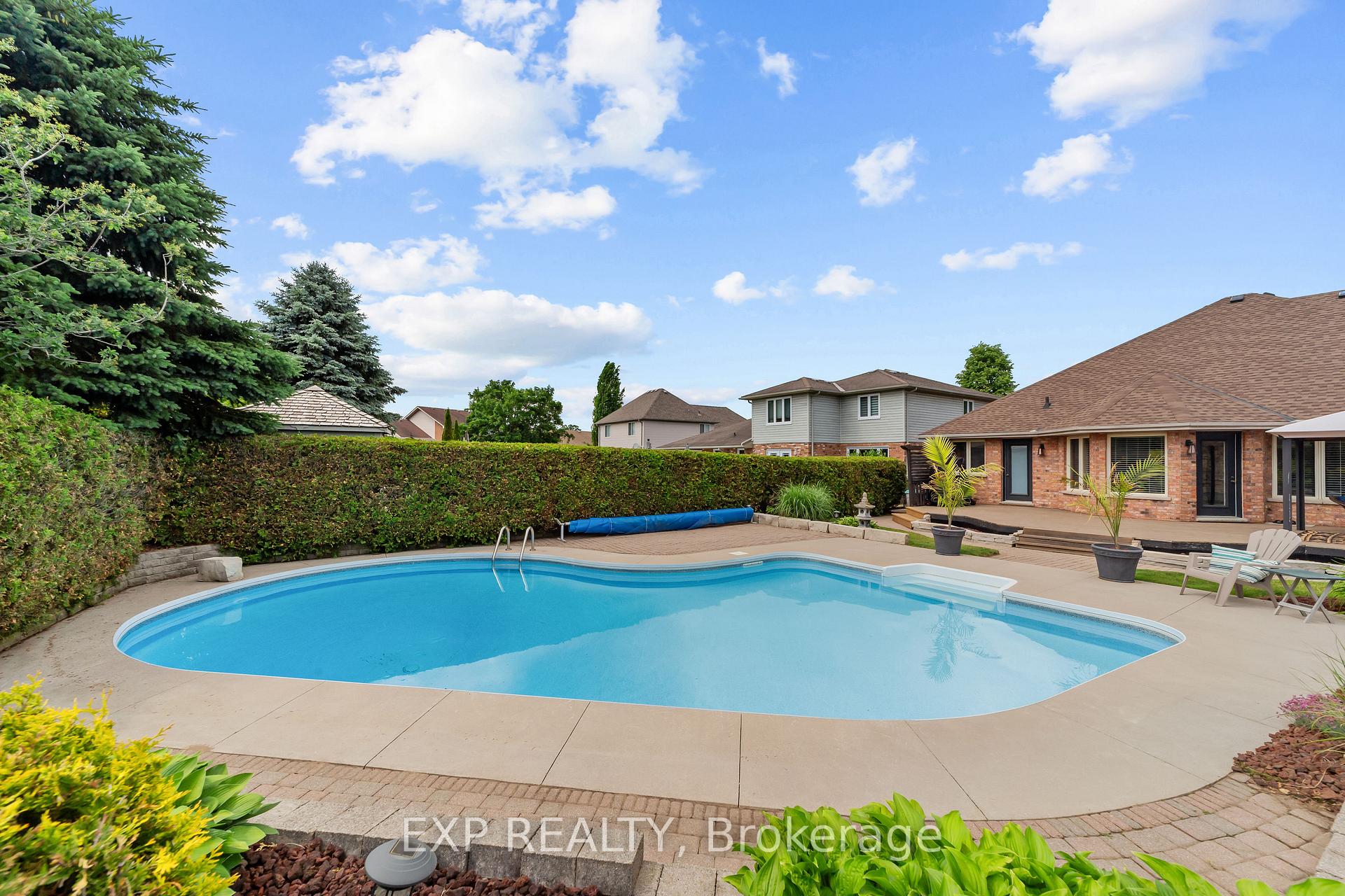 Photo 39 of 57 Valleyview Crescent, Thames Centre, Dorchester — HOMEH