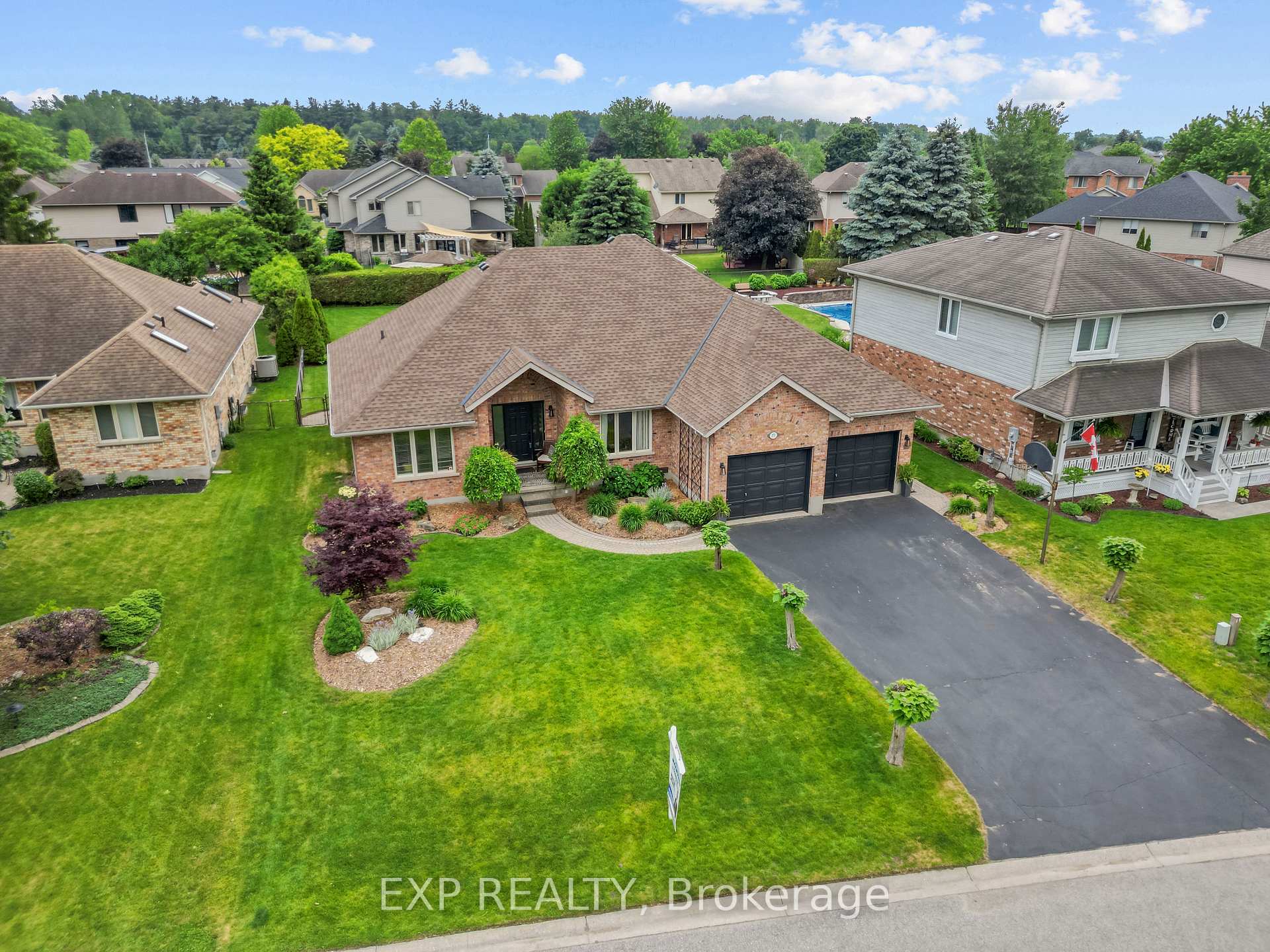 Photo 49 of 57 Valleyview Crescent, Thames Centre, Dorchester — HOMEH