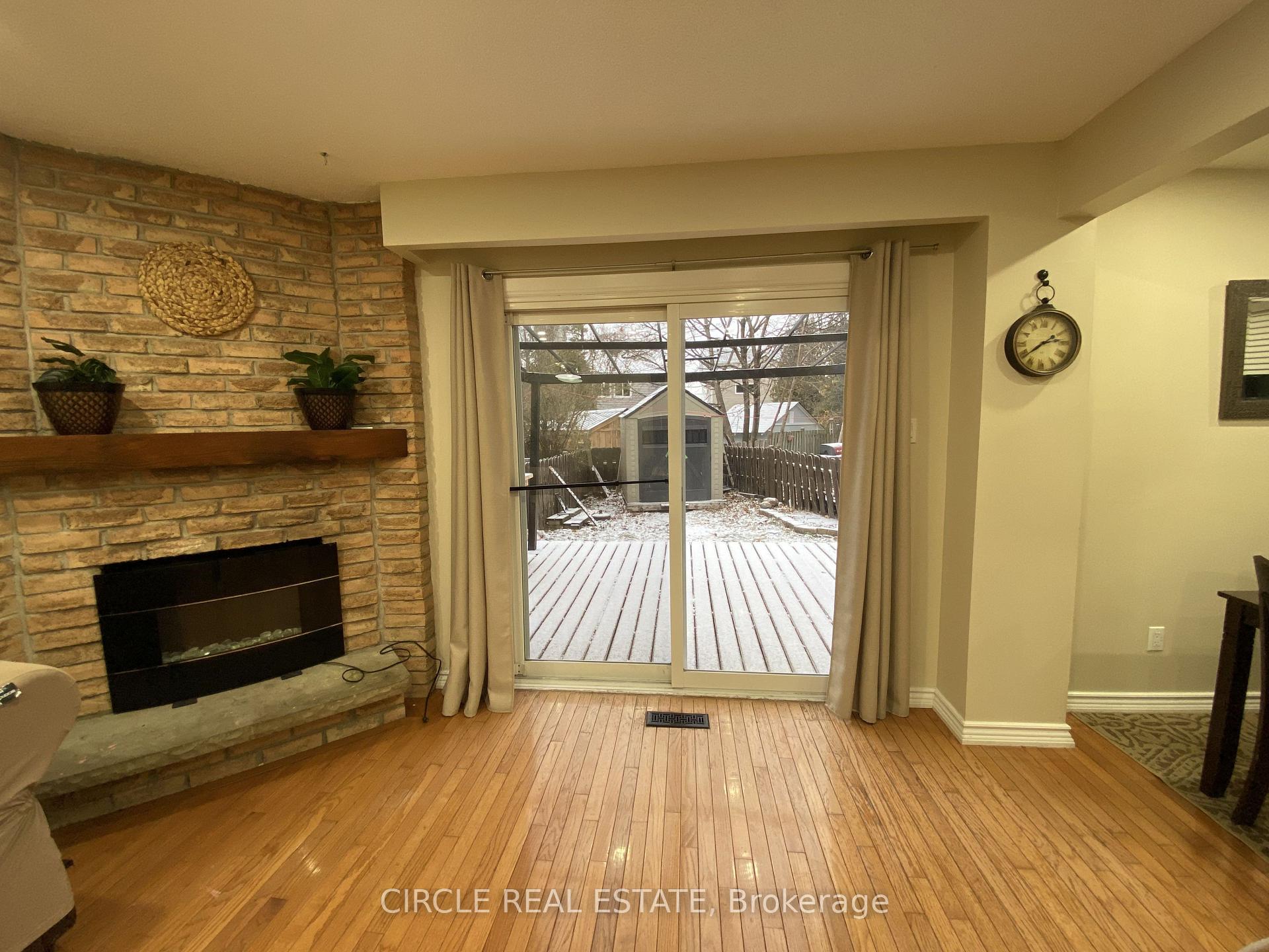 Photo 16 of 35 Fanshawe Drive, Brampton, Brampton West — HOMEH