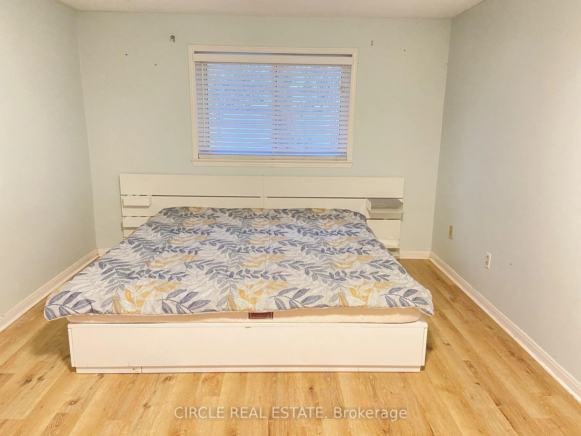 Photo 8 of 35 Fanshawe Drive, Brampton, Brampton West — HOMEH