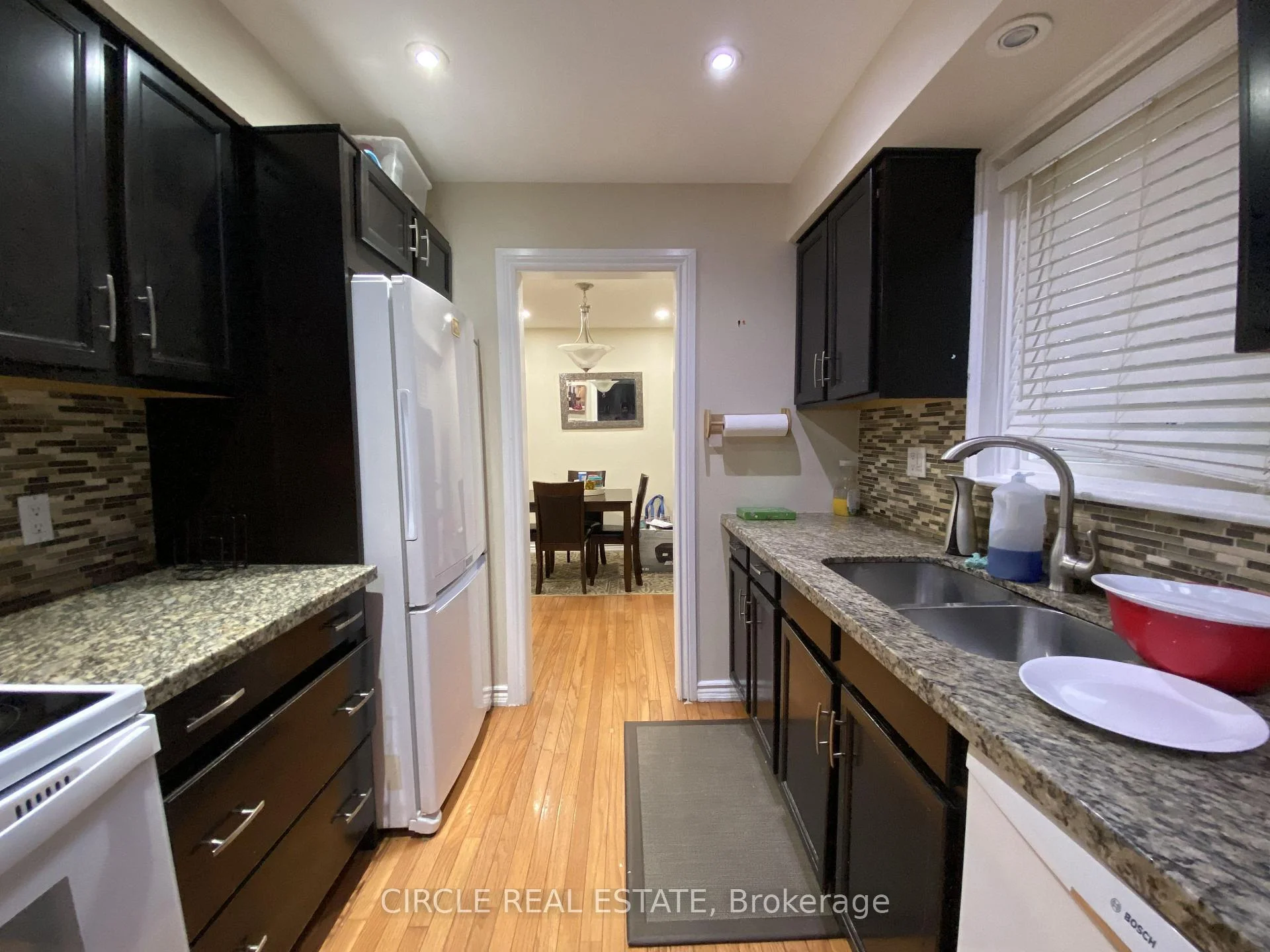 Photo 14 of 35 Fanshawe Drive, Brampton, Brampton West — HOMEH
