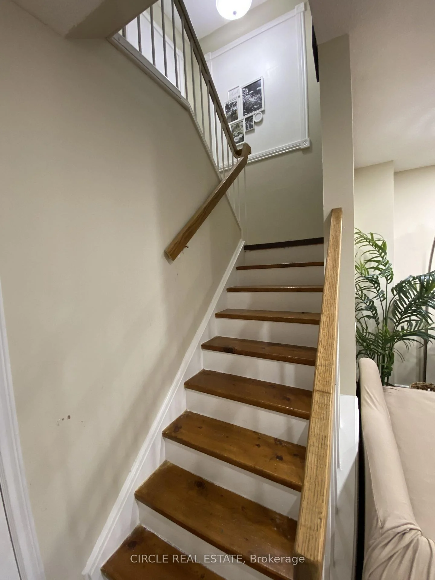 Photo 23 of 35 Fanshawe Drive, Brampton, Brampton West — HOMEH