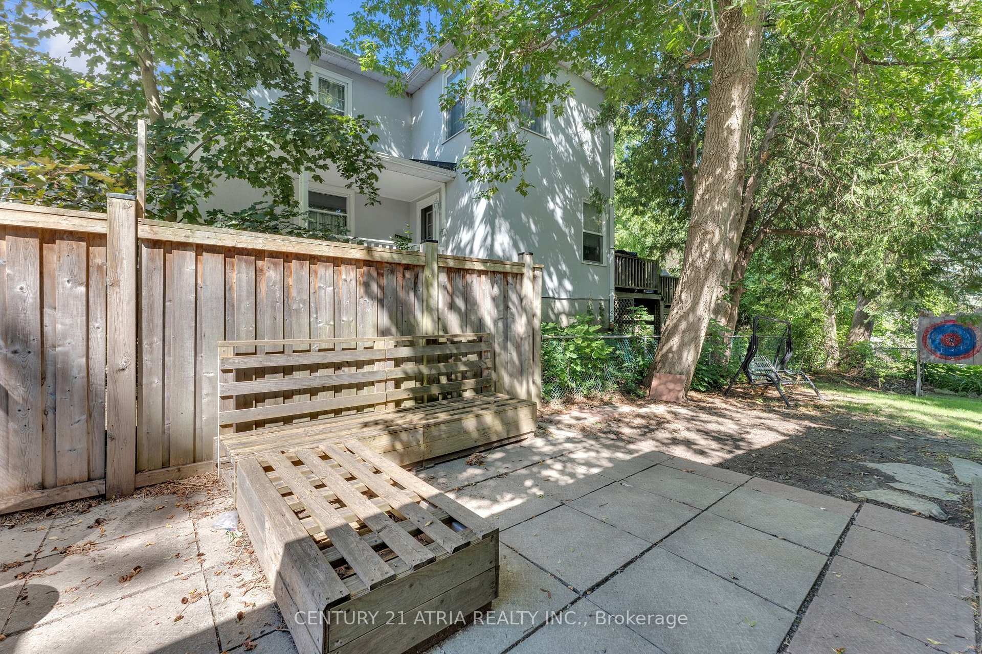 Photo 20 of 609 Pearson Street, Newmarket, Gorham-College Manor — HOMEH