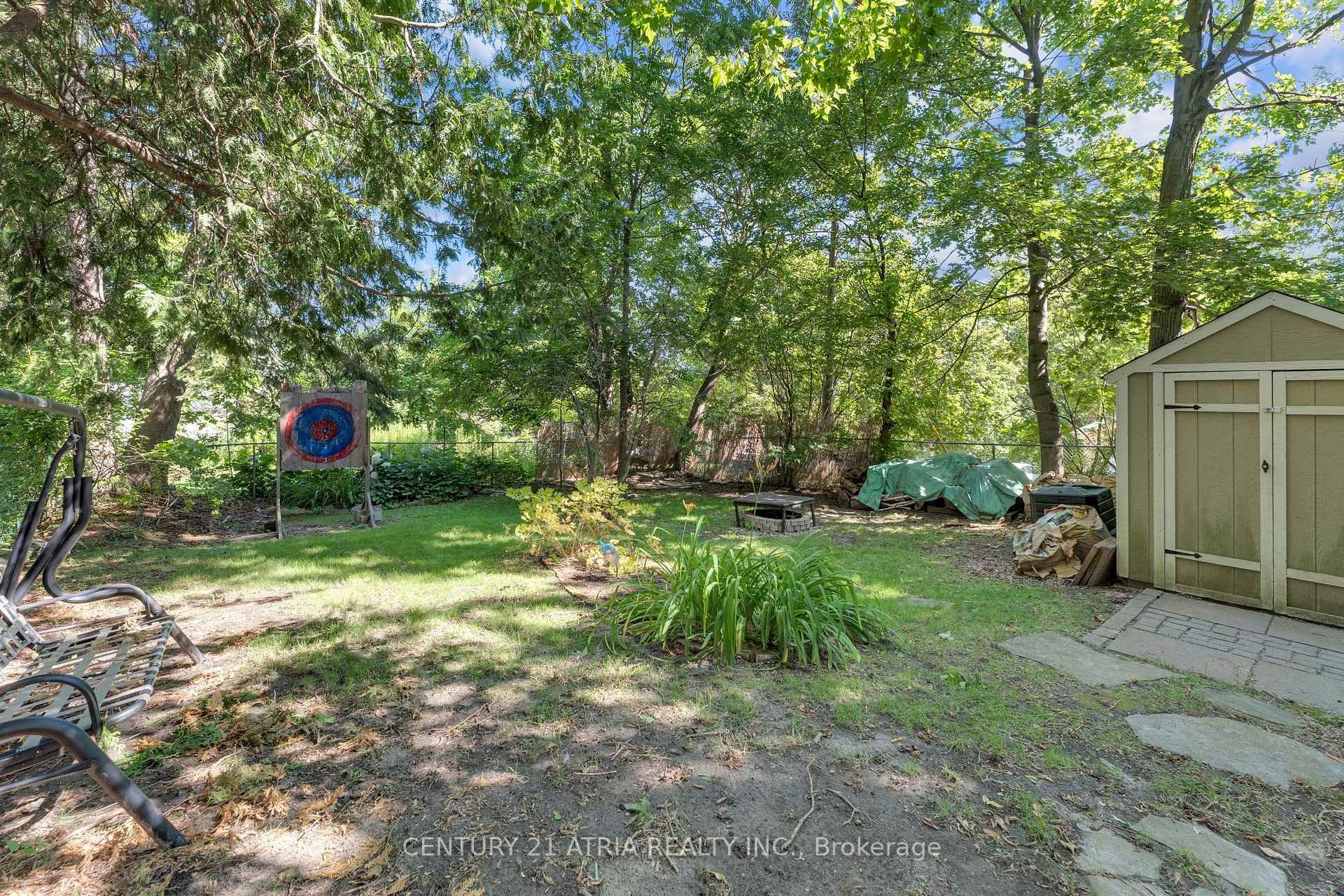 Photo 21 of 609 Pearson Street, Newmarket, Gorham-College Manor — HOMEH