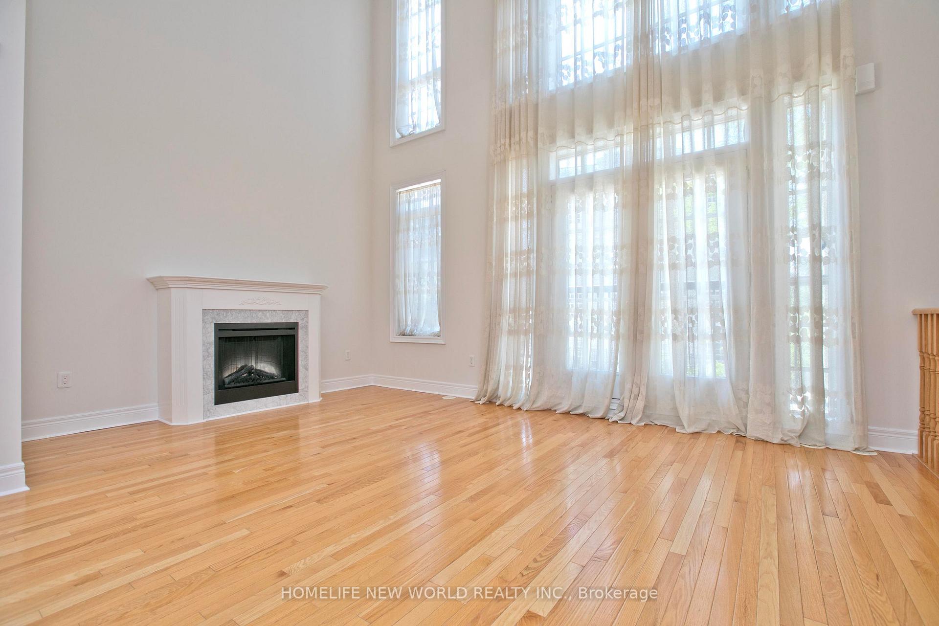 Photo 6 of 1 Mackenzie's Stand Avenue, Markham, Unionville — HOMEH