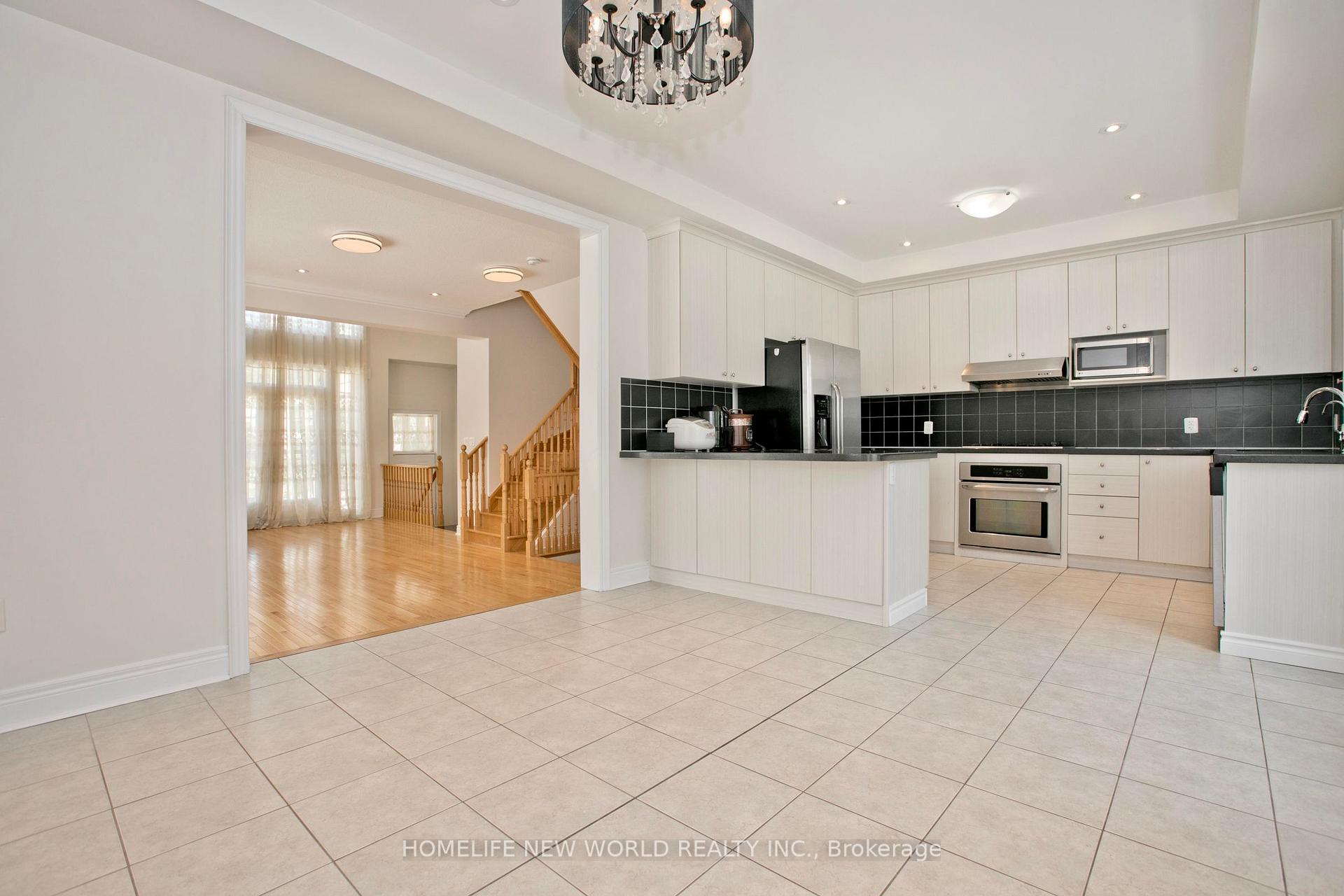 Photo 15 of 1 Mackenzie's Stand Avenue, Markham, Unionville — HOMEH