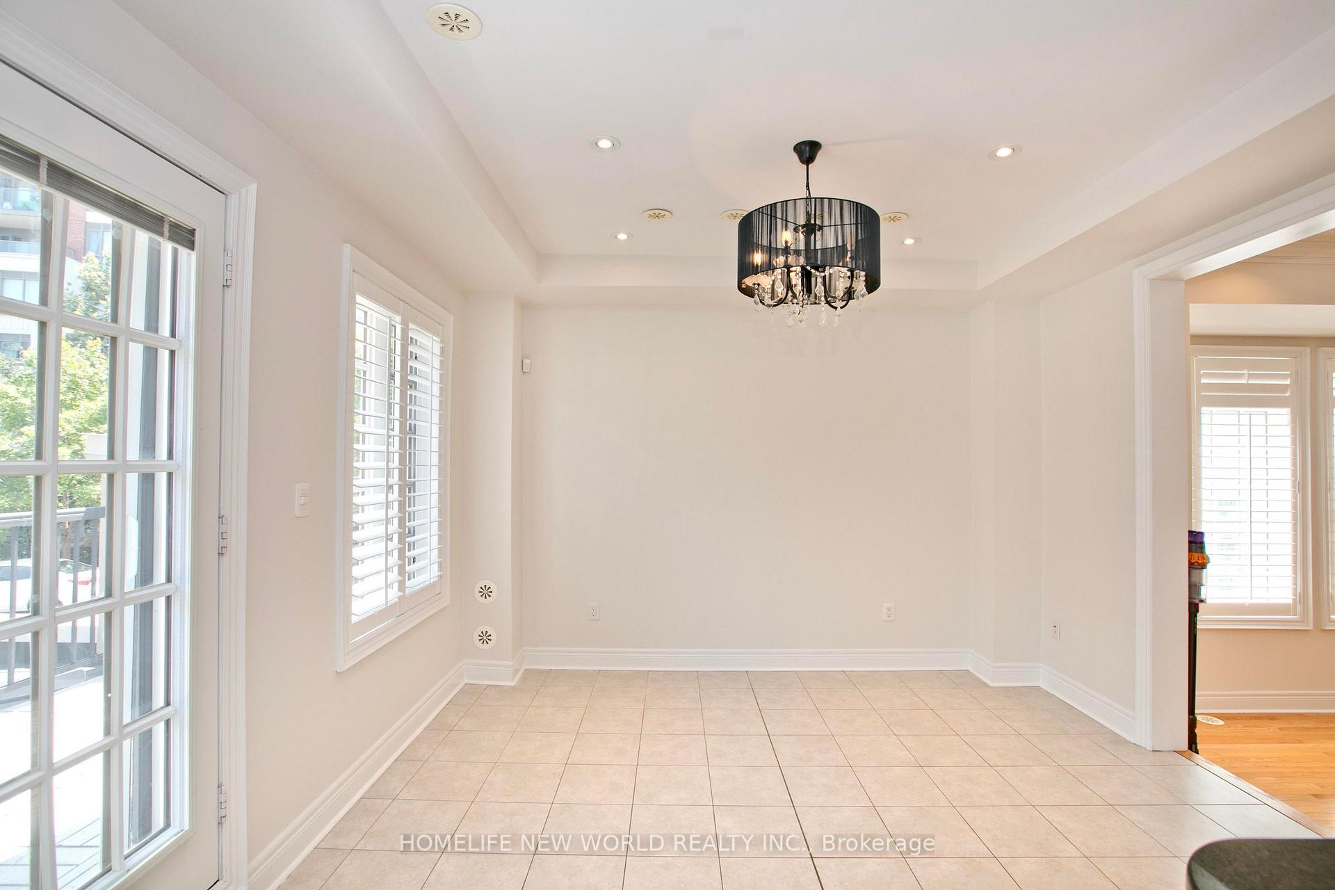 Photo 17 of 1 Mackenzie's Stand Avenue, Markham, Unionville — HOMEH