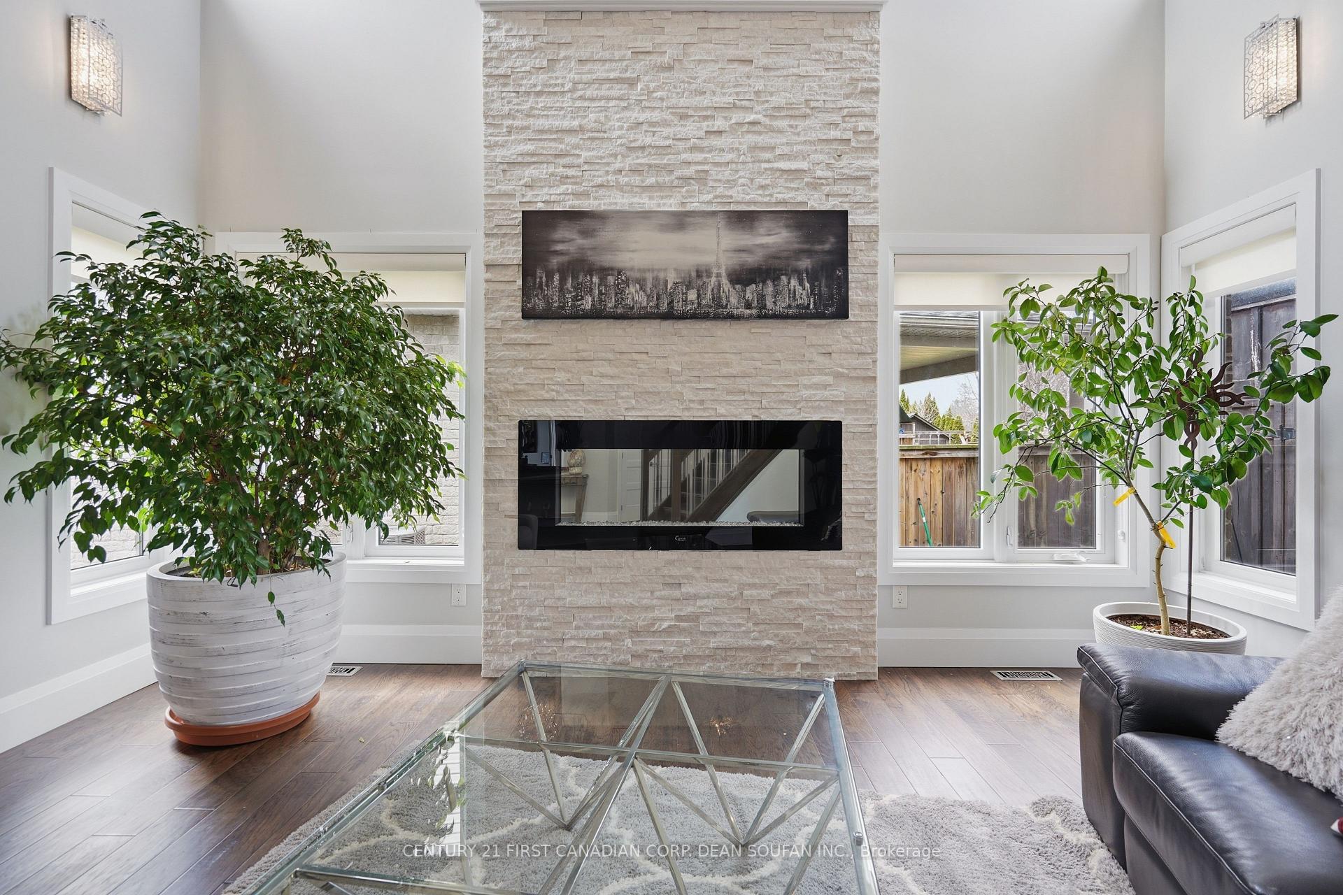 Photo 16 of 686 Hickorystick Key, London, North R — HOMEH