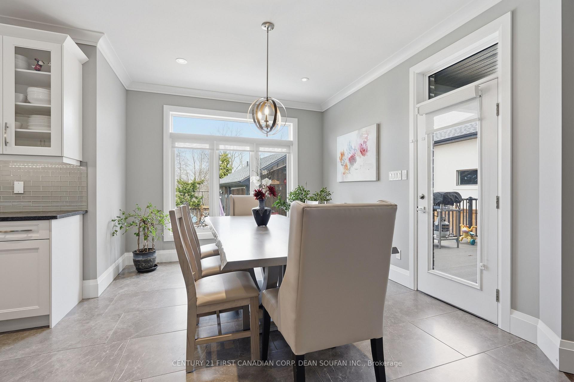 Photo 24 of 686 Hickorystick Key, London, North R — HOMEH