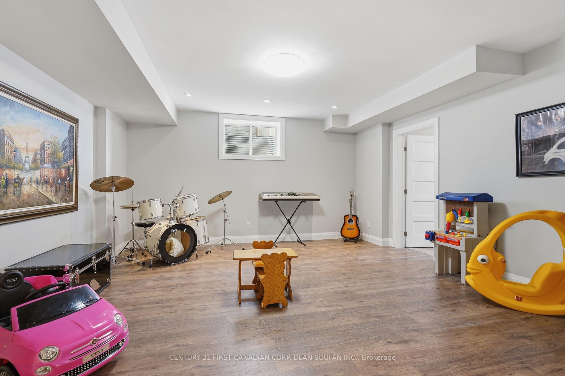 Photo 43 of 686 Hickorystick Key, London, North R — HOMEH