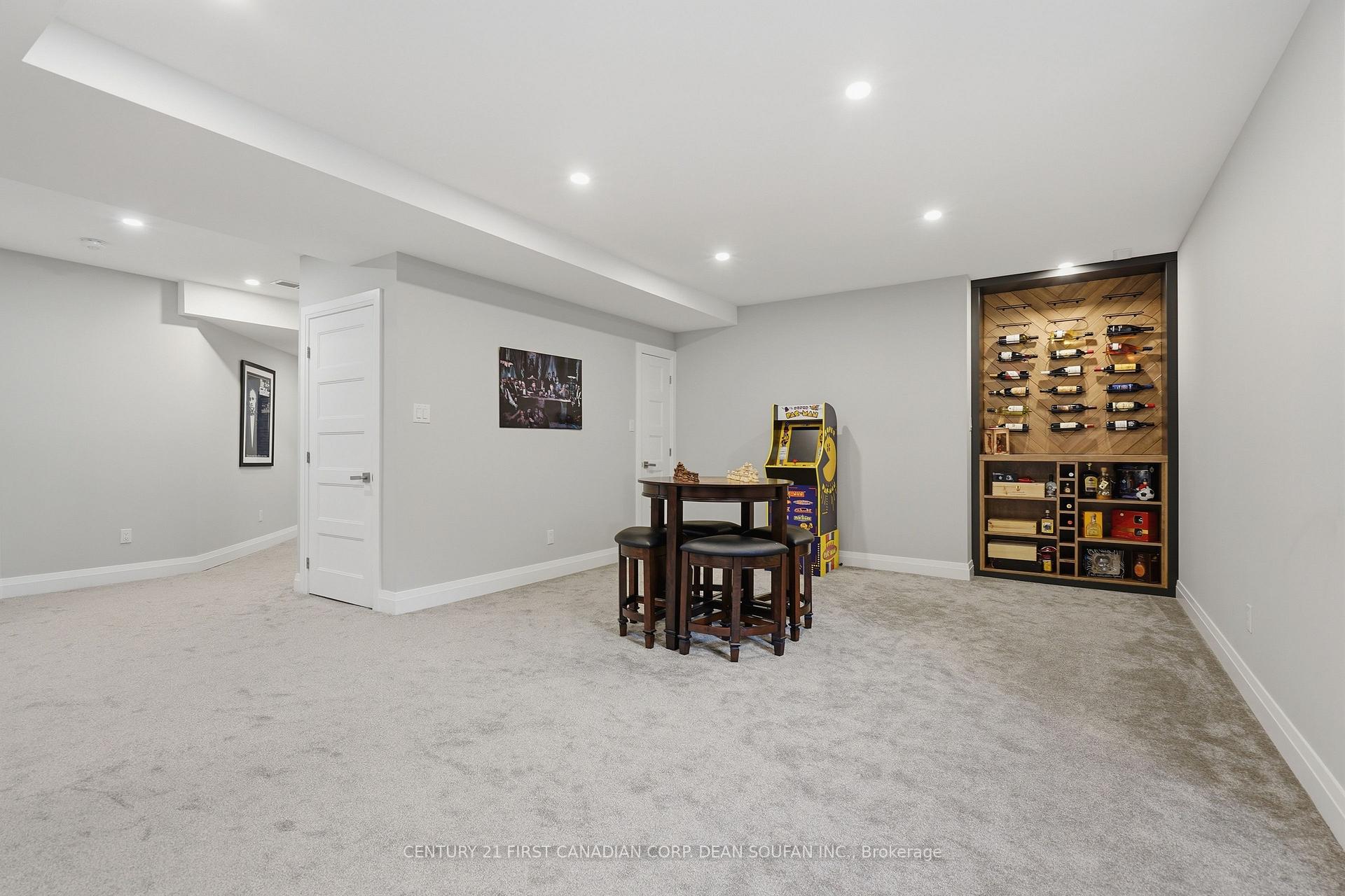 Photo 48 of 686 Hickorystick Key, London, North R — HOMEH