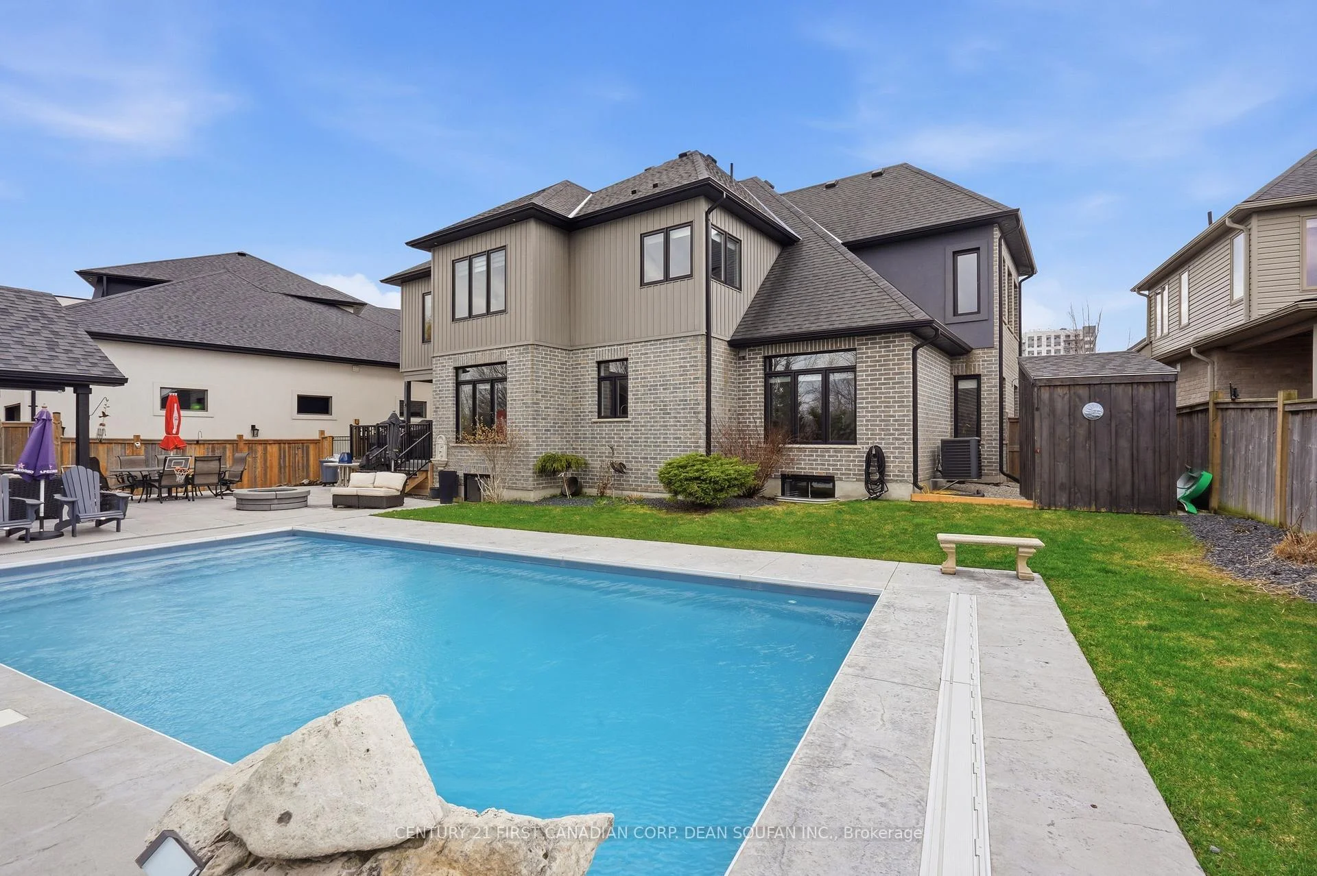 Photo 62 of 686 Hickorystick Key, London, North R — HOMEH
