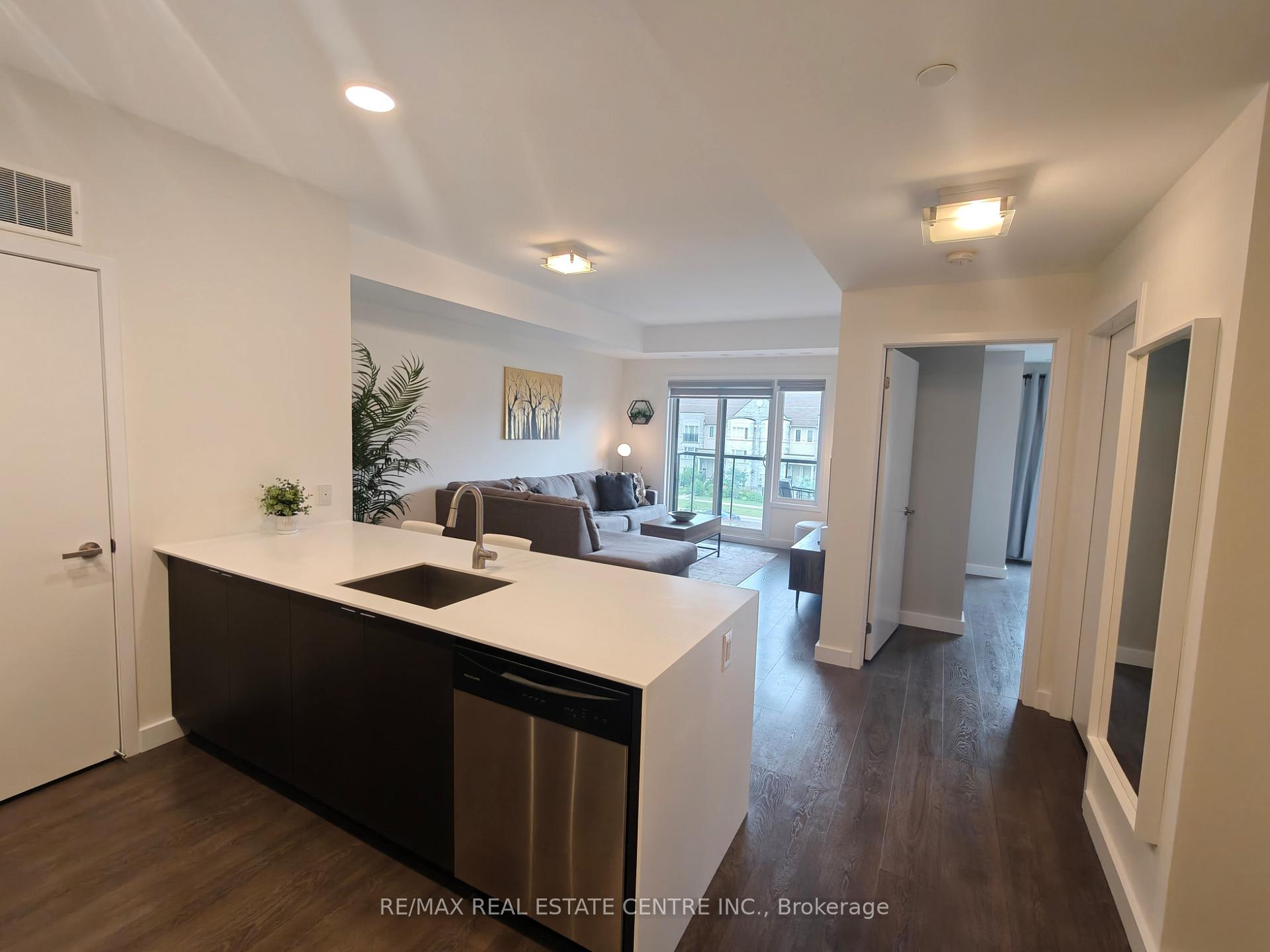 Photo 9 of Unit 307, 5005 Harvard Road, Mississauga, Churchill Meadows — HOMEH