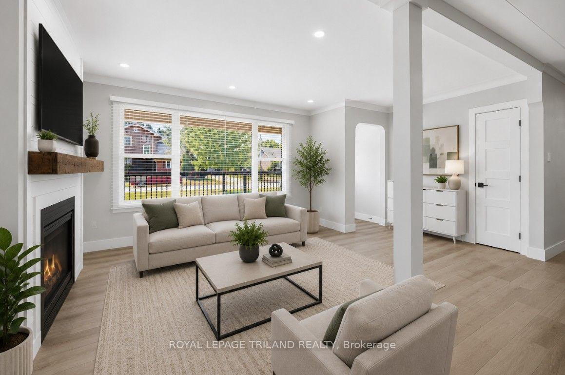 Photo 6 of 308 Reynolds Road, London, South B — HOMEH