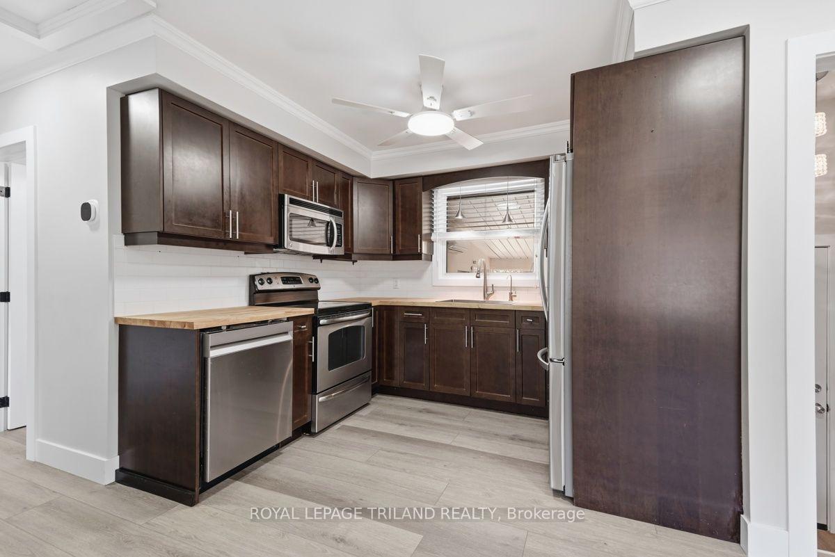 Photo 9 of 308 Reynolds Road, London, South B — HOMEH