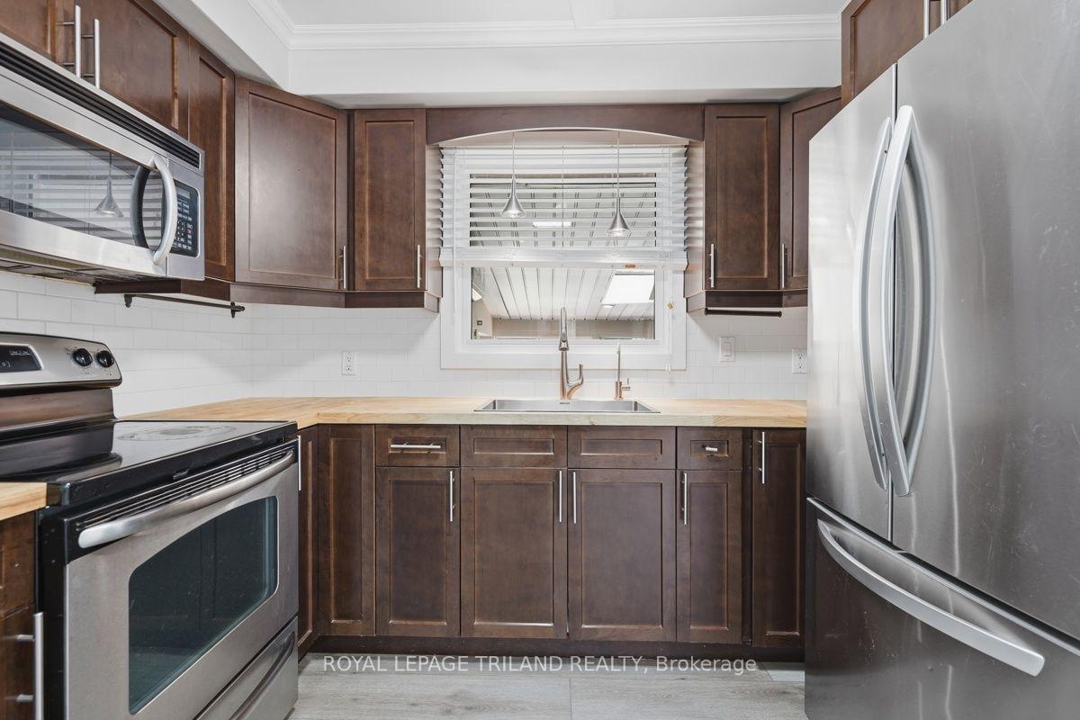 Photo 10 of 308 Reynolds Road, London, South B — HOMEH