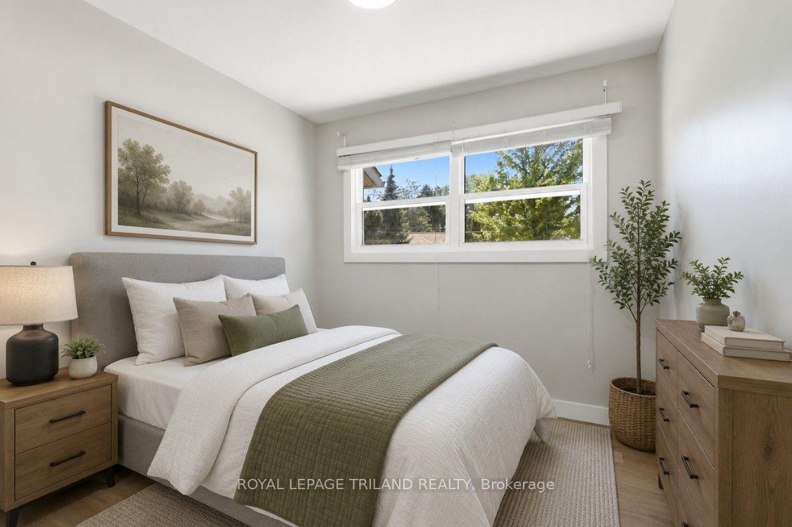 Photo 16 of 308 Reynolds Road, London, South B — HOMEH