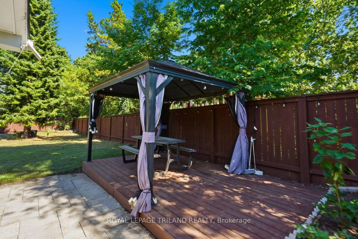 Photo 29 of 308 Reynolds Road, London, South B — HOMEH
