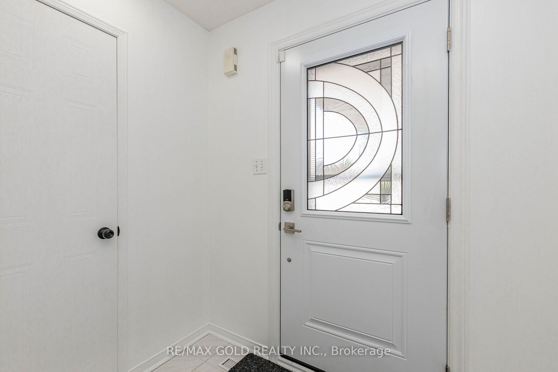 Photo 4 of 52 Wickstead Court, Brampton, Sandringham-Wellington — HOMEH