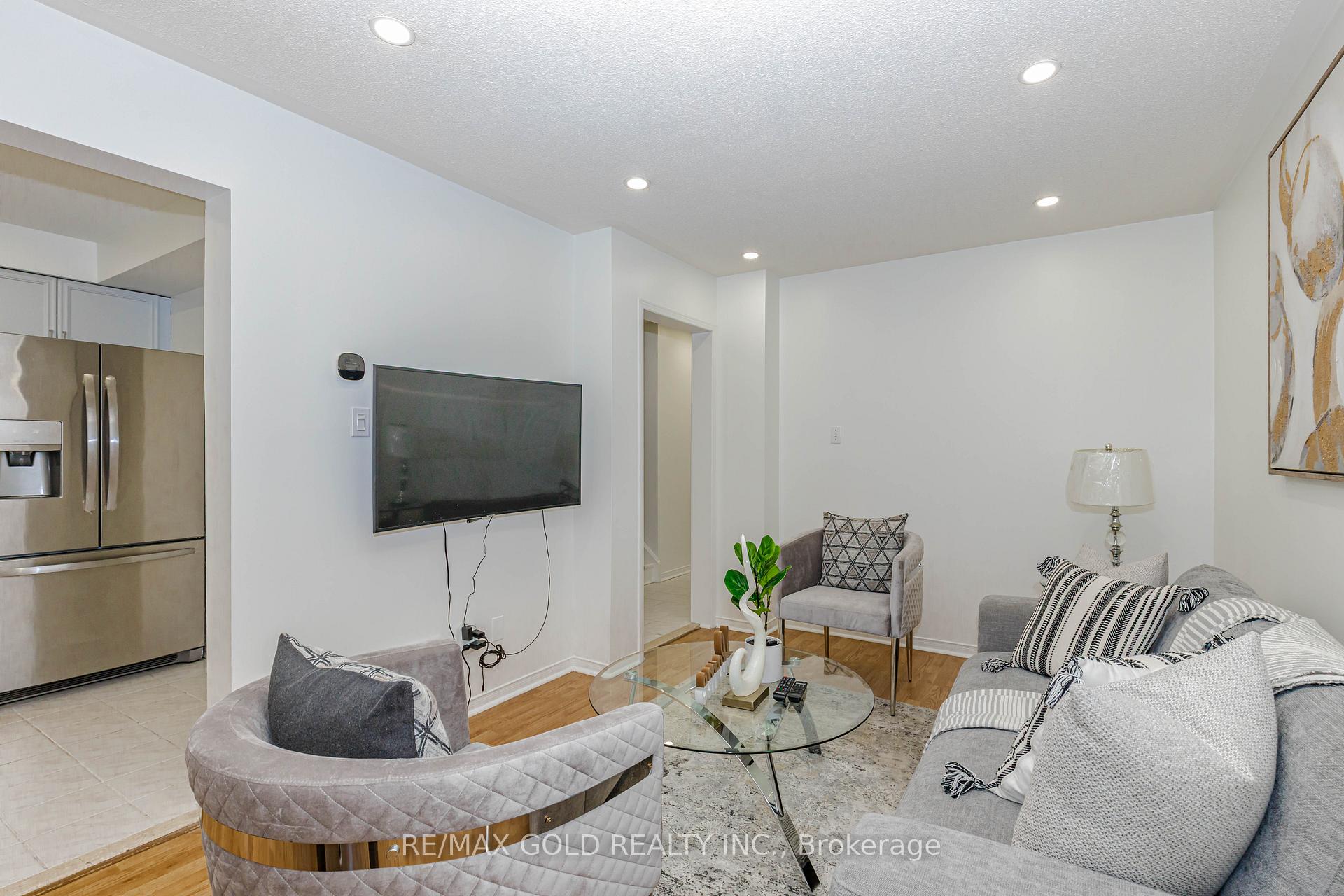 Photo 10 of 52 Wickstead Court, Brampton, Sandringham-Wellington — HOMEH