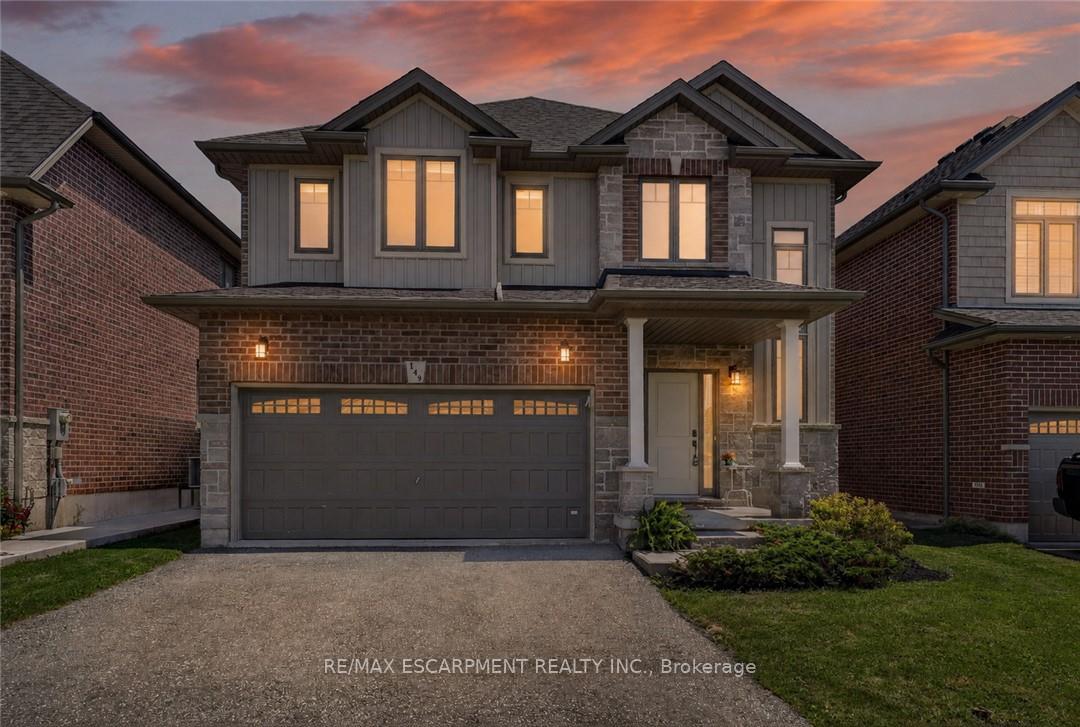 Photo 3 of 149 Dennis Drive, West Lincoln, Smithville — HOMEH