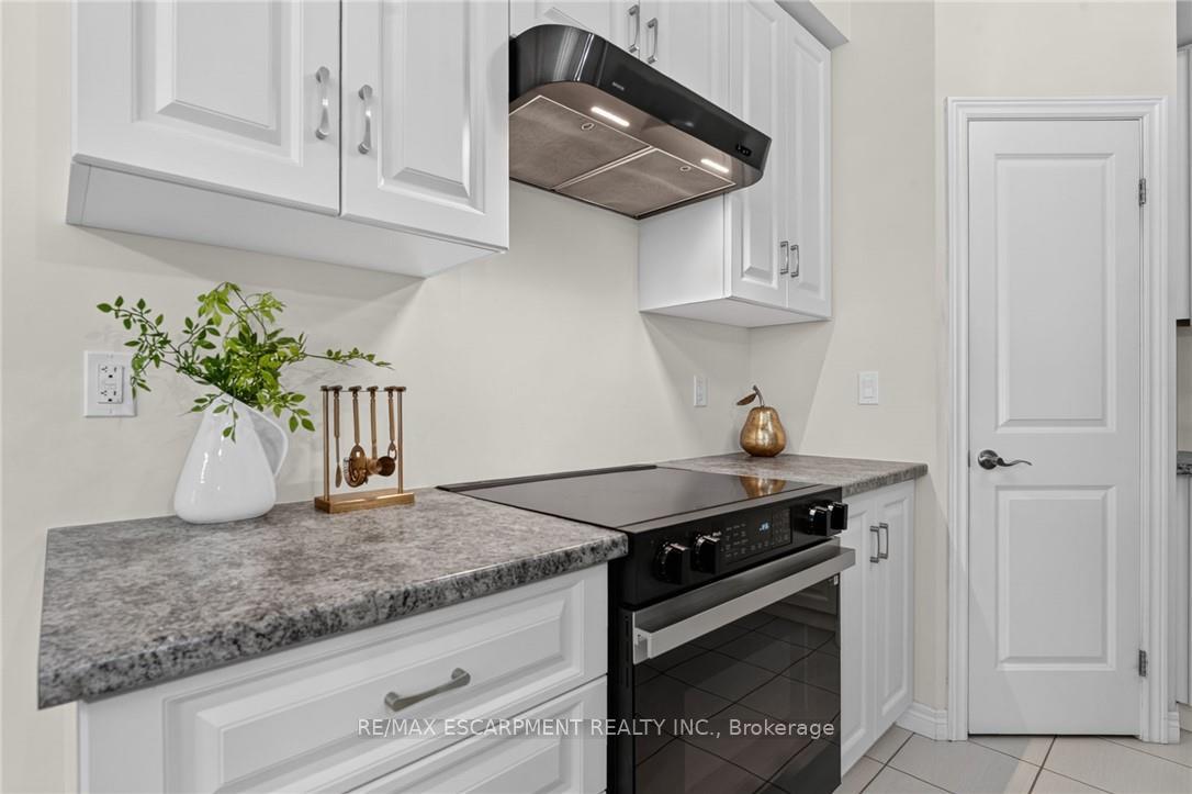 Photo 18 of 149 Dennis Drive, West Lincoln, Smithville — HOMEH