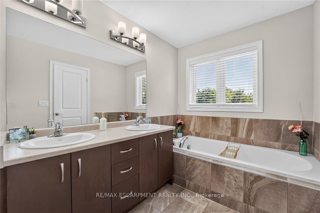 Photo 27 of 149 Dennis Drive, West Lincoln, Smithville — HOMEH