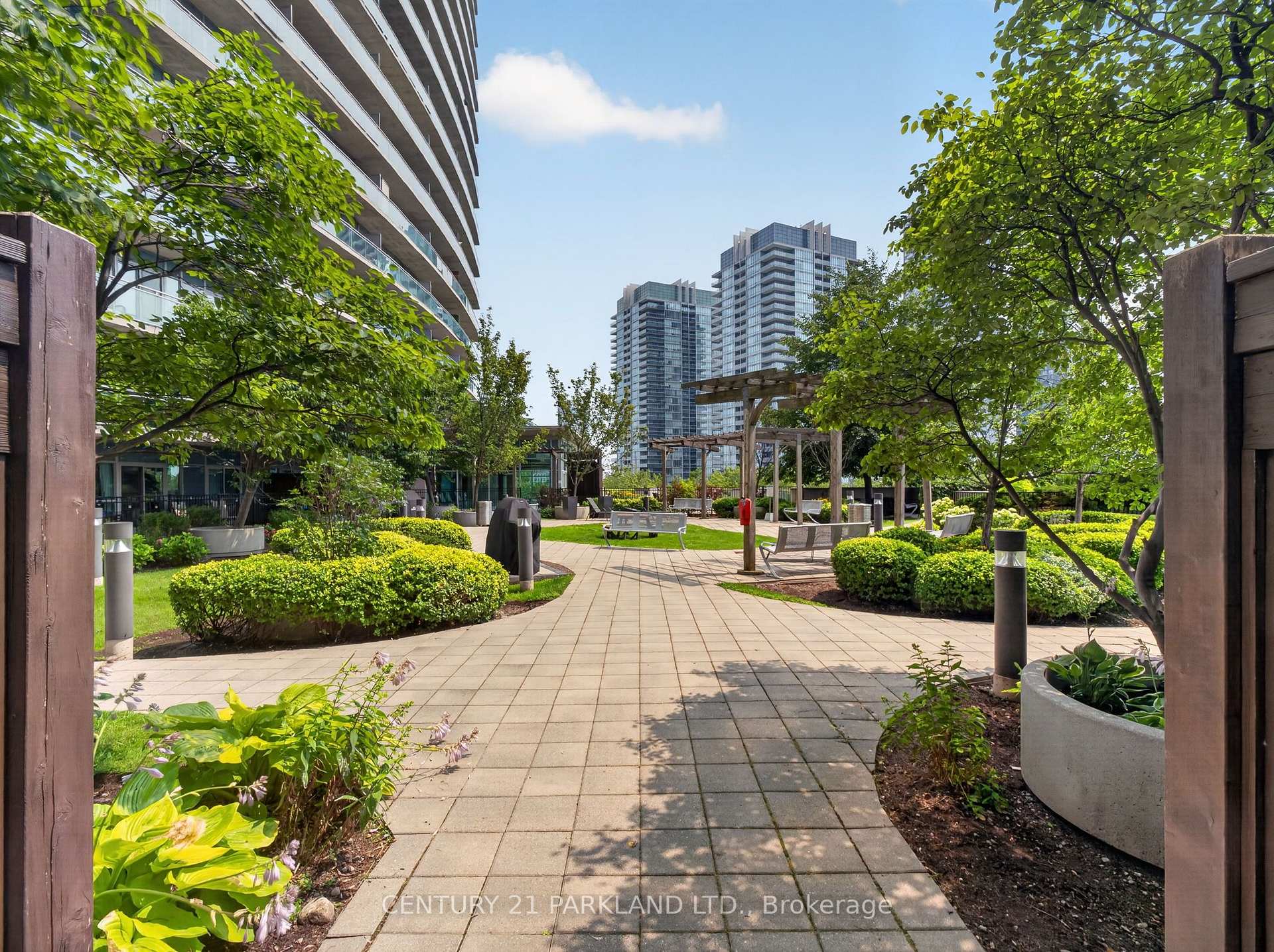 Photo 2 of Unit 1103, 155 Legion Road, Etobicoke, Mimico — HOMEH
