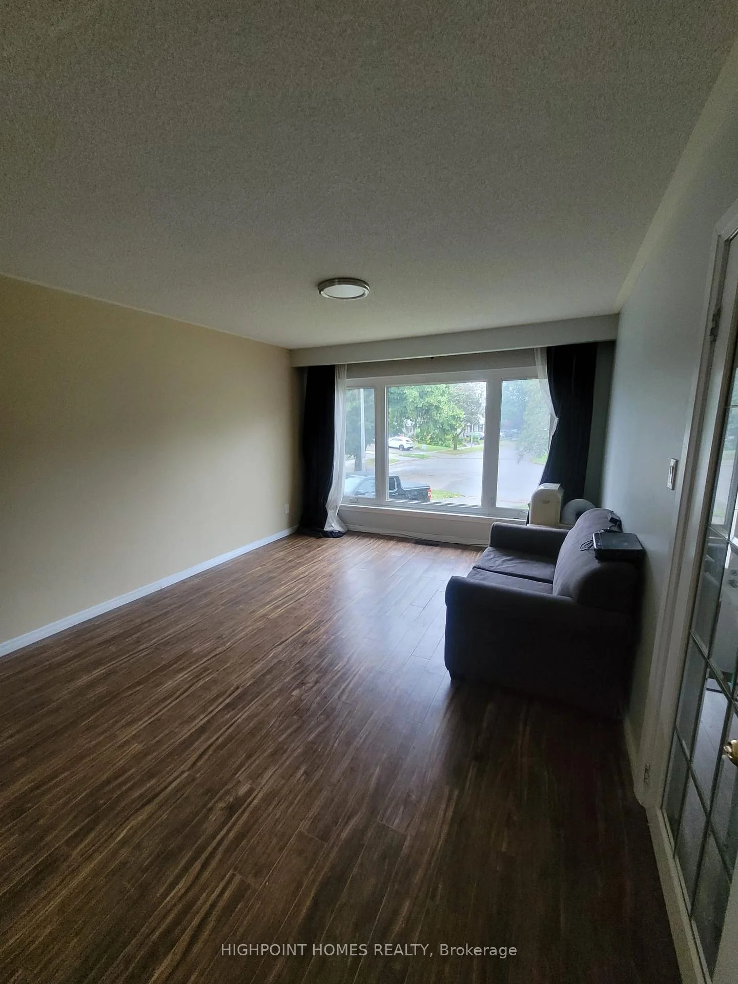 Photo 13 of 18 Edenmills Drive, Scarborough, Morningside — HOMEH