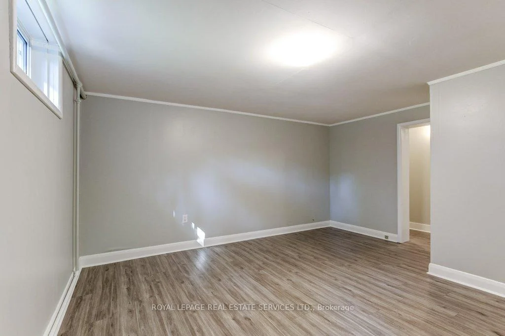 Photo 37 of Unit Lower Level 1, 302 Maple Avenue, Oakville, Old Oakville — HOMEH