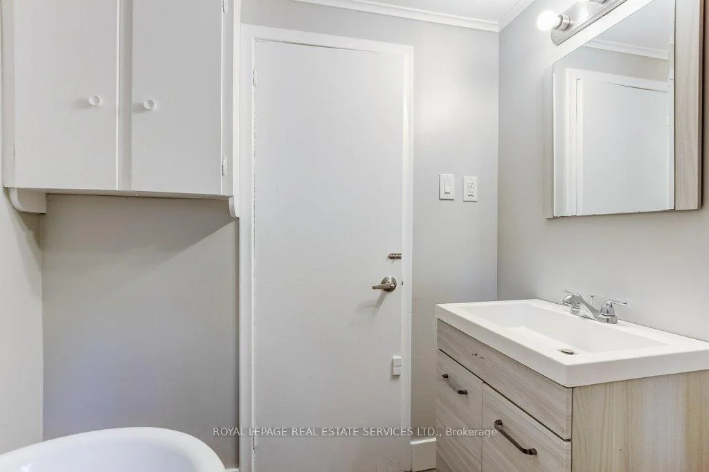 Photo 55 of Unit Lower Level 1, 302 Maple Avenue, Oakville, Old Oakville — HOMEH