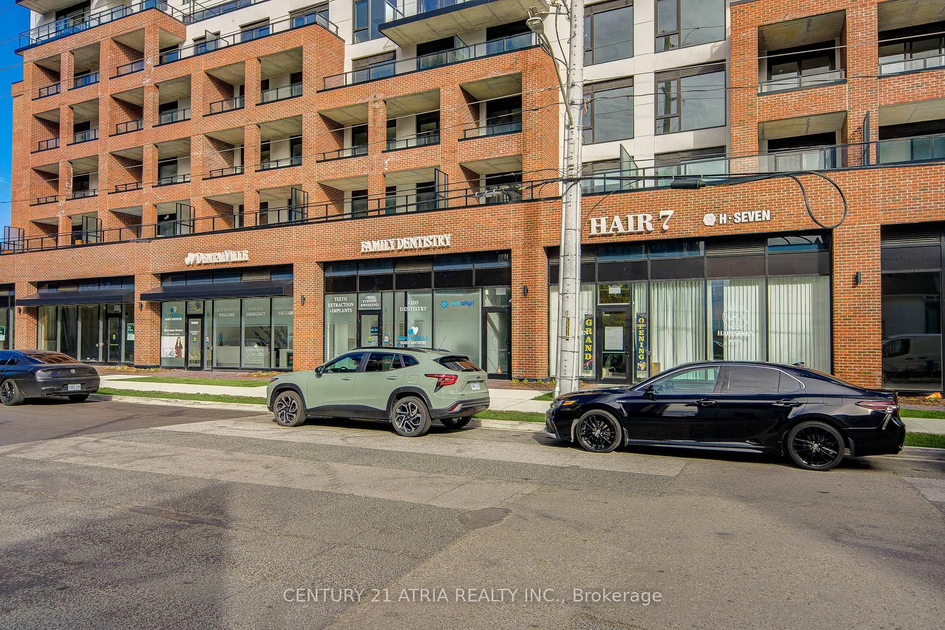 Photo 4 of Unit 707, 2475 Old Bronte Road, Oakville, Westmount — HOMEH