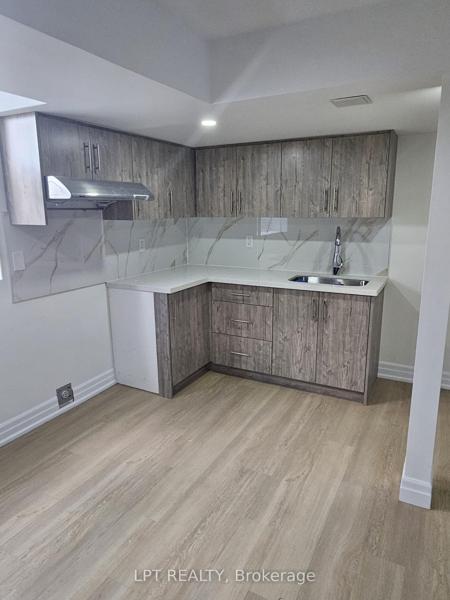 Photo 2 of 71 Tweedhill Avenue, Caledon, Rural Caledon — HOMEH