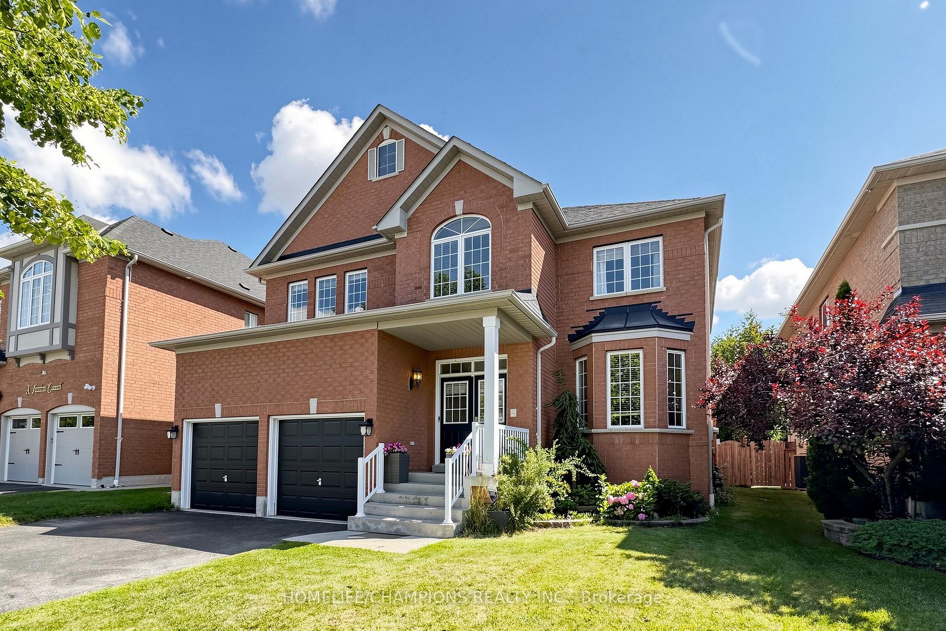 Photo 1 of 19 Tweedie Crescent, Whitby, Williamsburg — HOMEH