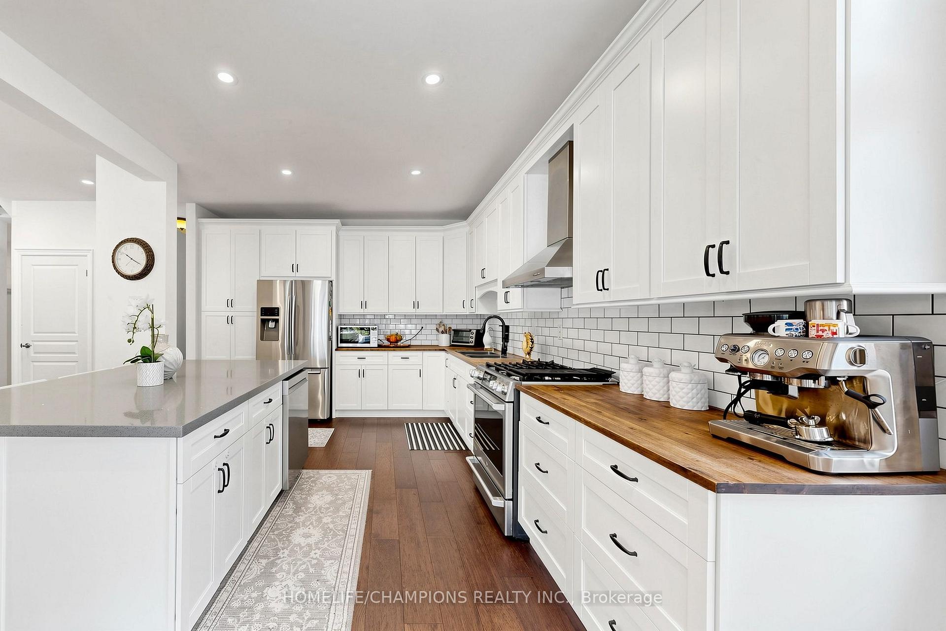 Photo 19 of 19 Tweedie Crescent, Whitby, Williamsburg — HOMEH