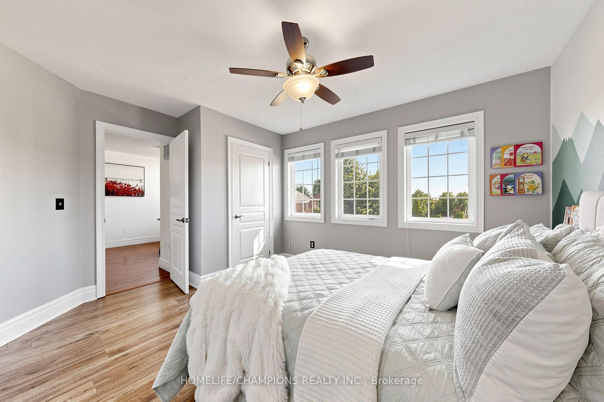 Photo 45 of 19 Tweedie Crescent, Whitby, Williamsburg — HOMEH