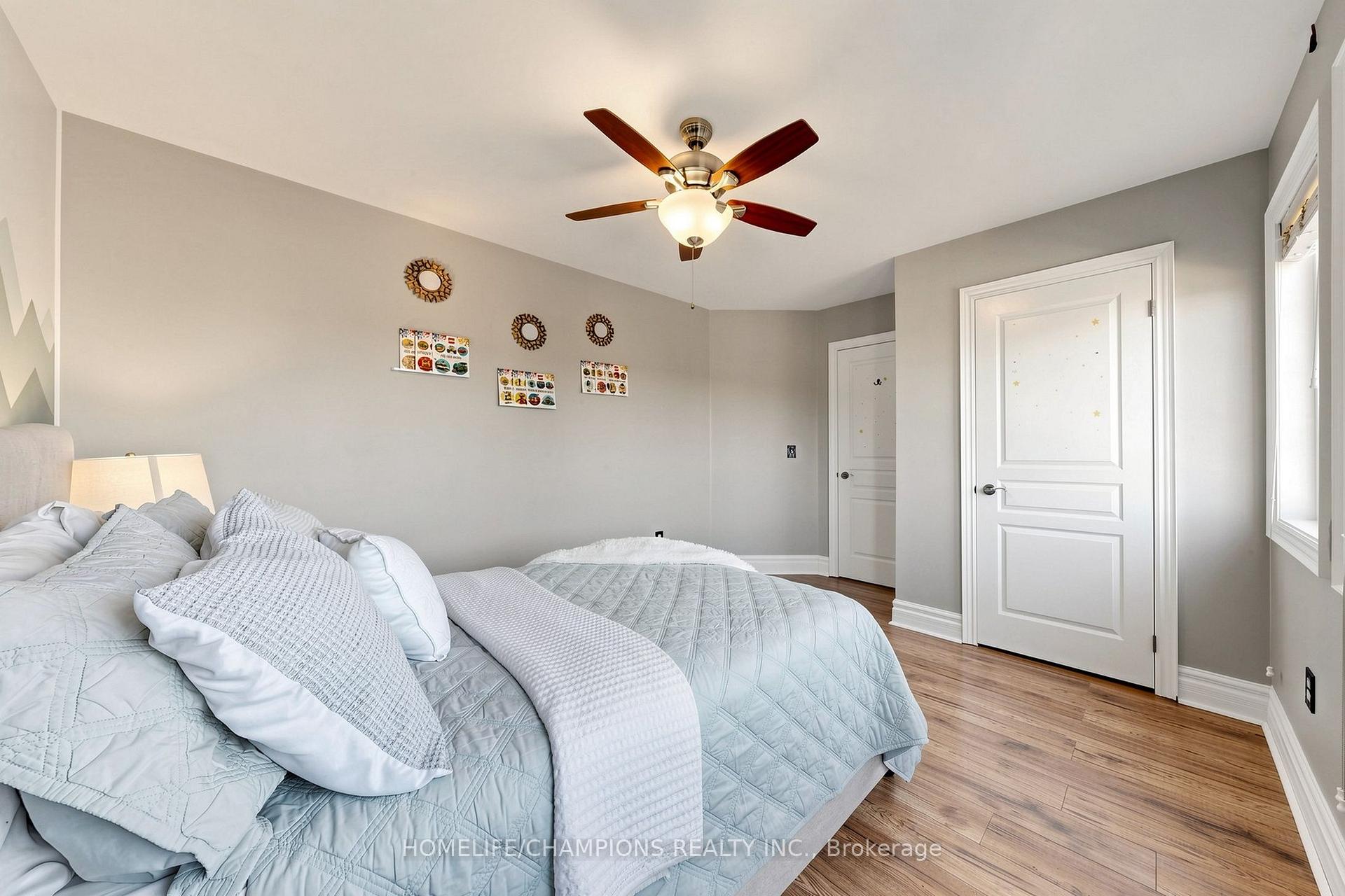Photo 46 of 19 Tweedie Crescent, Whitby, Williamsburg — HOMEH