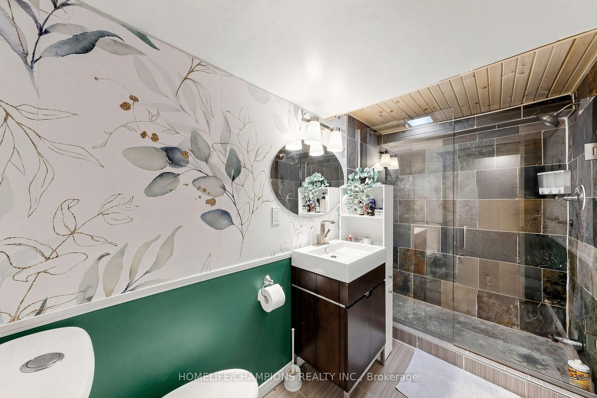 Photo 51 of 19 Tweedie Crescent, Whitby, Williamsburg — HOMEH