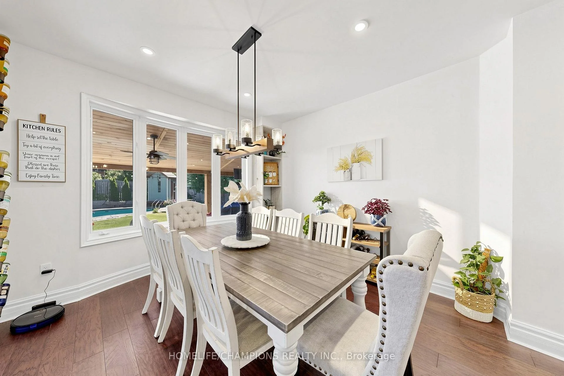 Photo 29 of 19 Tweedie Crescent, Whitby, Williamsburg — HOMEH