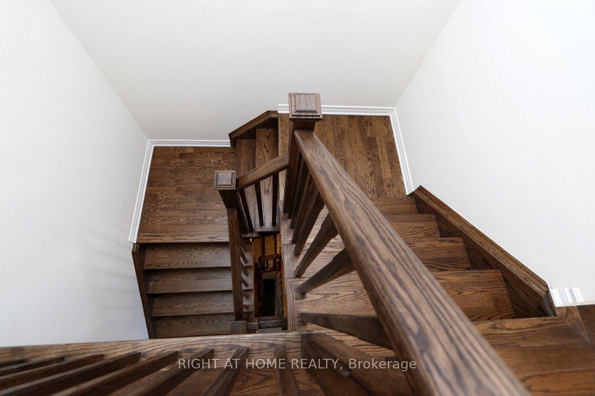 Photo 6 of Unit 115, 1000 Asleton Boulevard, Milton, Willmott — HOMEH