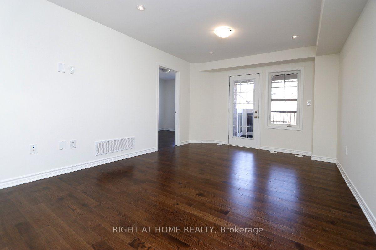 Photo 10 of Unit 115, 1000 Asleton Boulevard, Milton, Willmott — HOMEH
