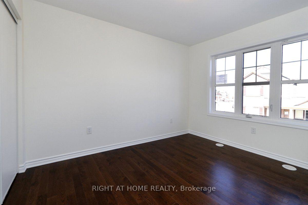 Photo 18 of Unit 115, 1000 Asleton Boulevard, Milton, Willmott — HOMEH